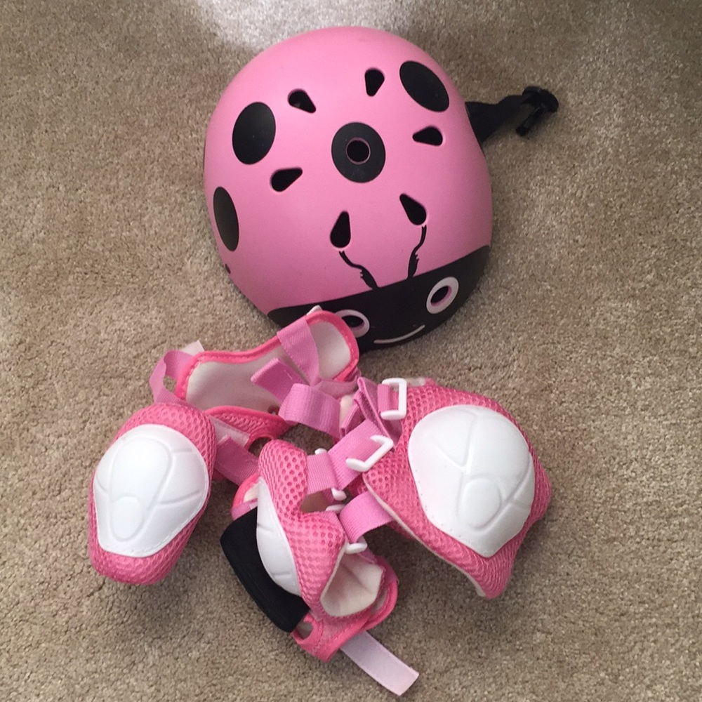 Lanova Protective Gear set.